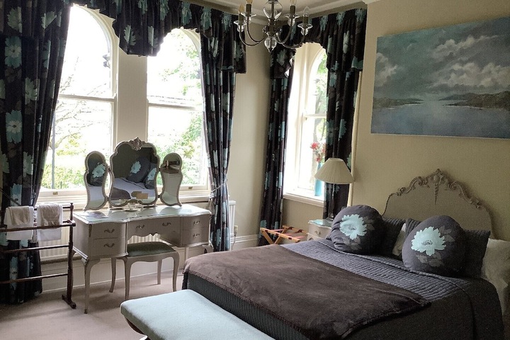 Room 3 of 21