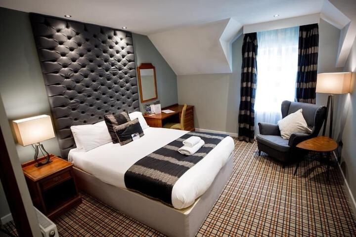 Room 40 of 94