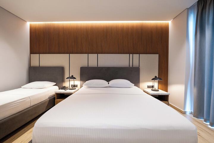 Room 41 of 112