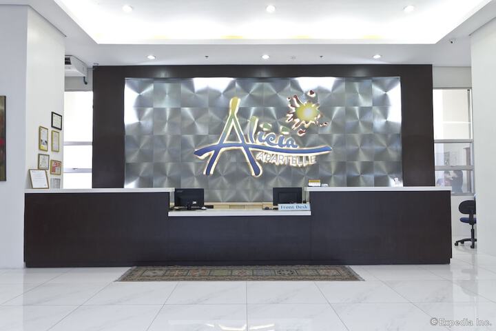 Concierge desk