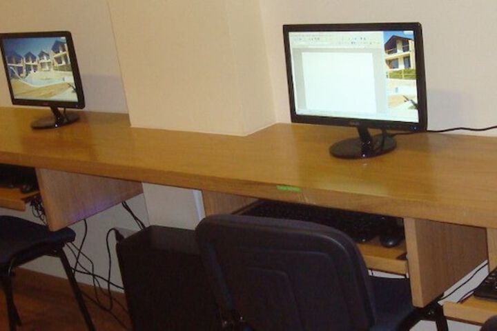 Business Center 55 of 78
