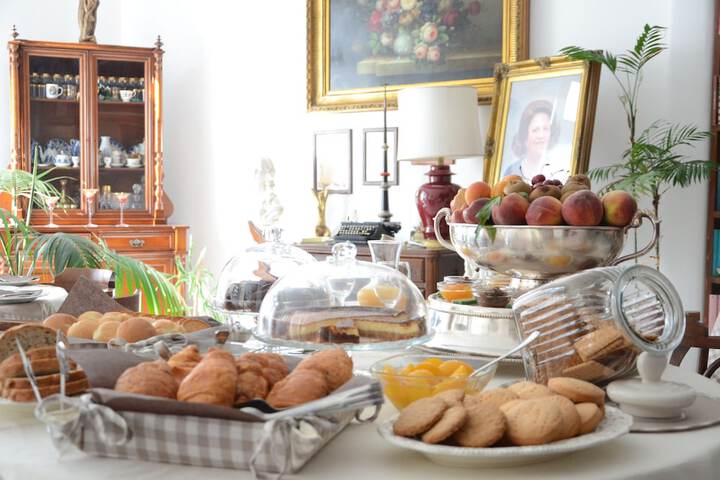 Breakfast/Coffee Service 49 of 60