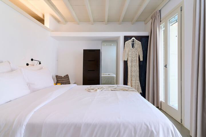 Room 124 of 230