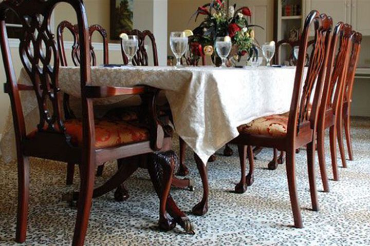 Dining 43 of 81