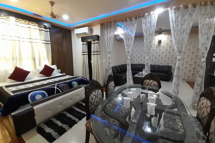 Room 20 of 28
