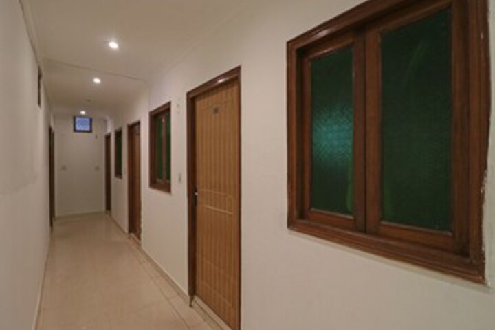 Ballroom/Hall 6 of 23