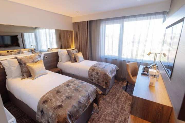 Room 5 of 26