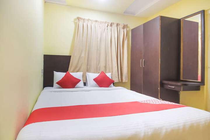 Room 15 of 21