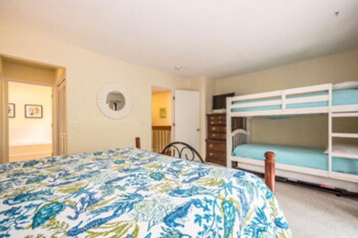 Room 35 of 37