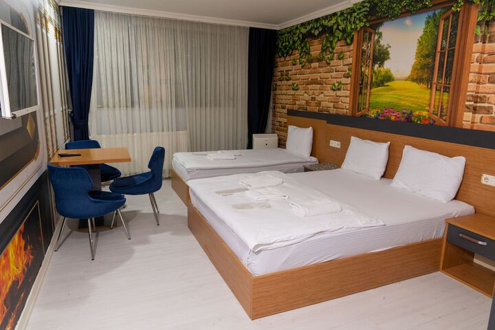 Room 10 of 52