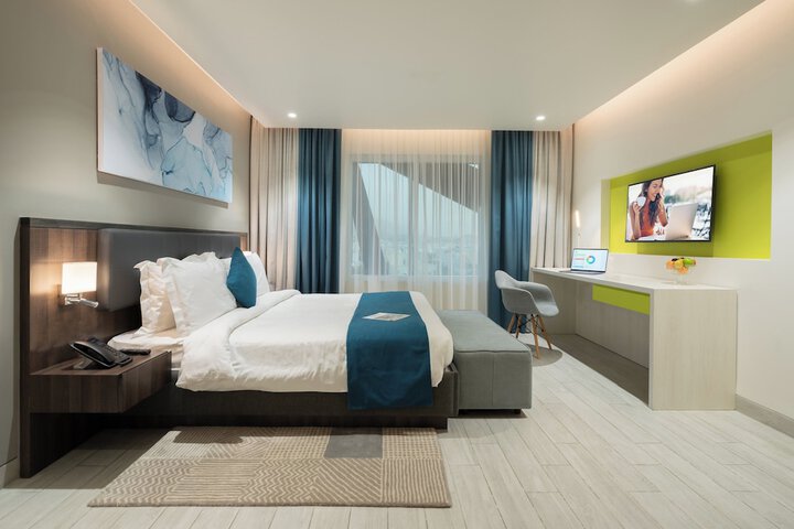 Room 38 of 65