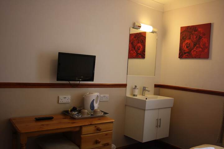 Room 37 of 52