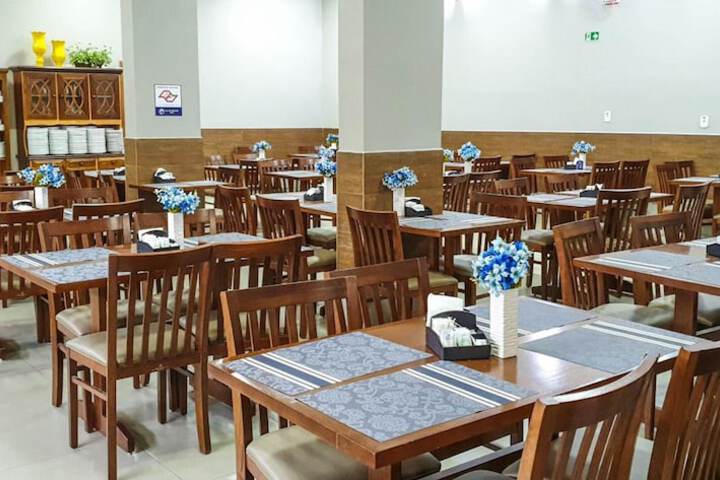 Dining 34 of 54