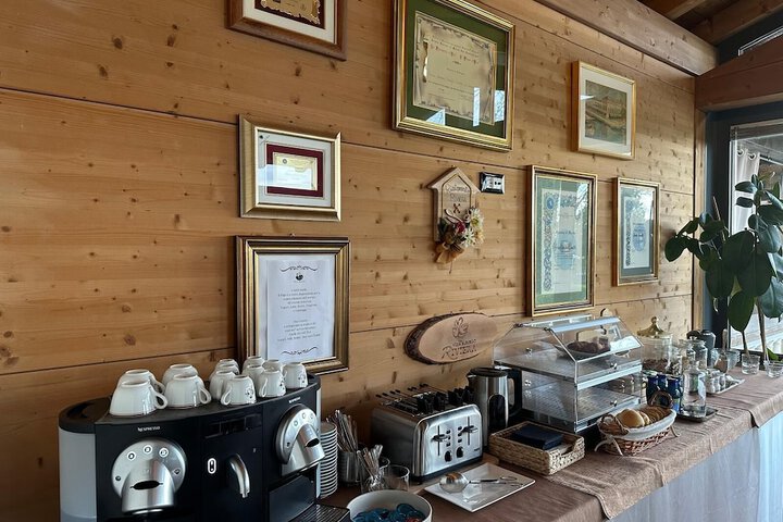 Breakfast/Coffee Service 39 of 46