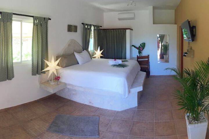Room 16 of 77