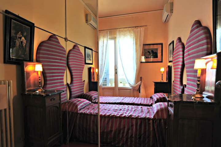 Room 5 of 333