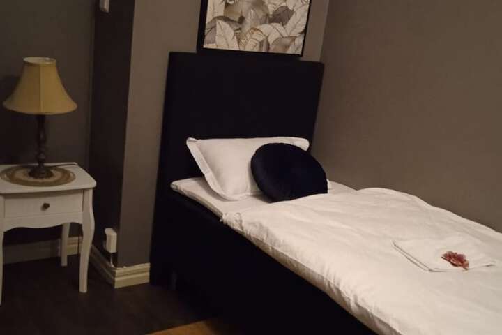 Room 20 of 27