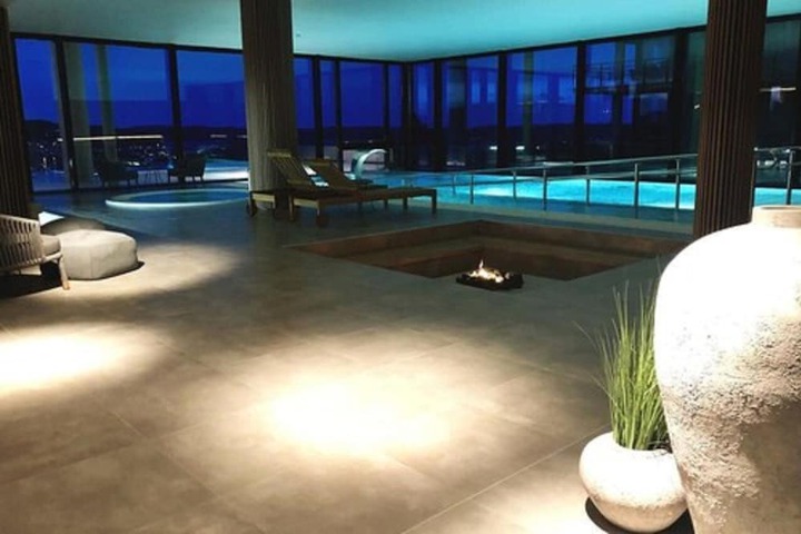 Pool 16 of 58