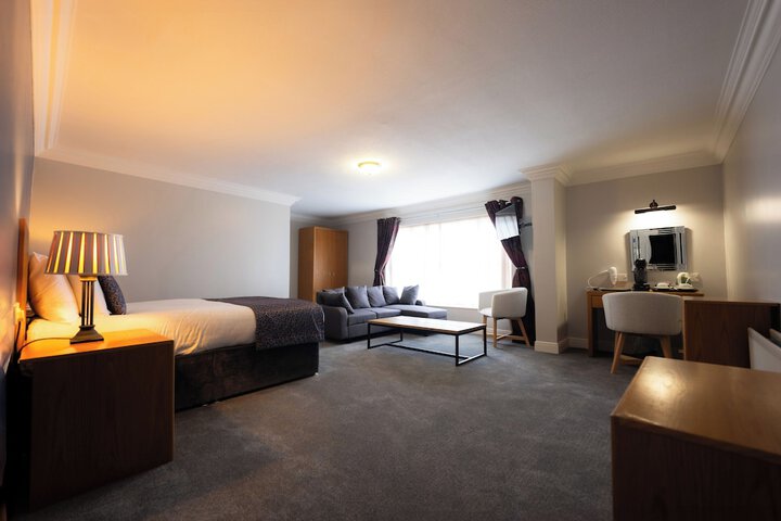 Room 15 of 51