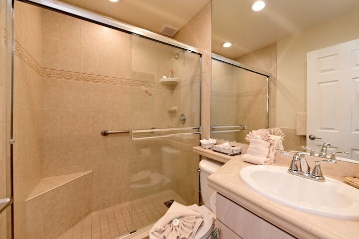 L Honoapiilani Condo #120992 1 Bathroom Condo in Lahaina, HI