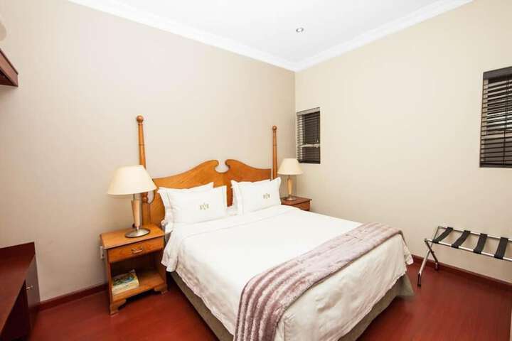 Room 5 of 26