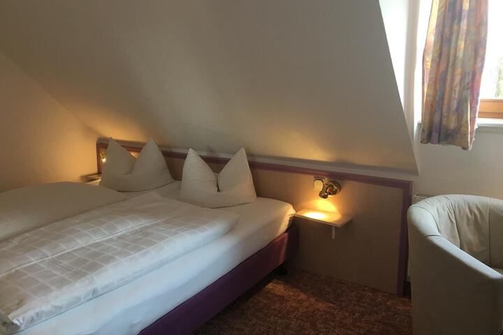 Room 31 of 66