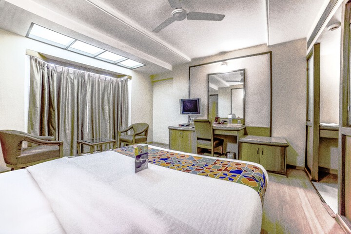 Room 12 of 21