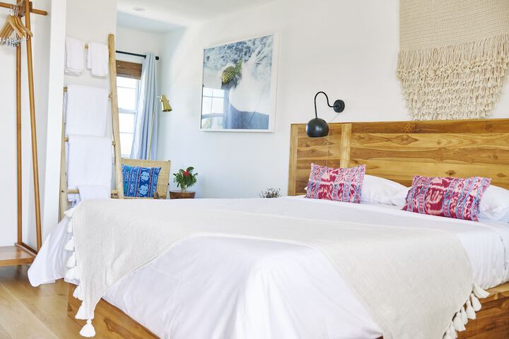 Queen Bed Accessible (5 of 7)