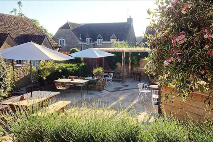 Terrace/Patio 67 of 68