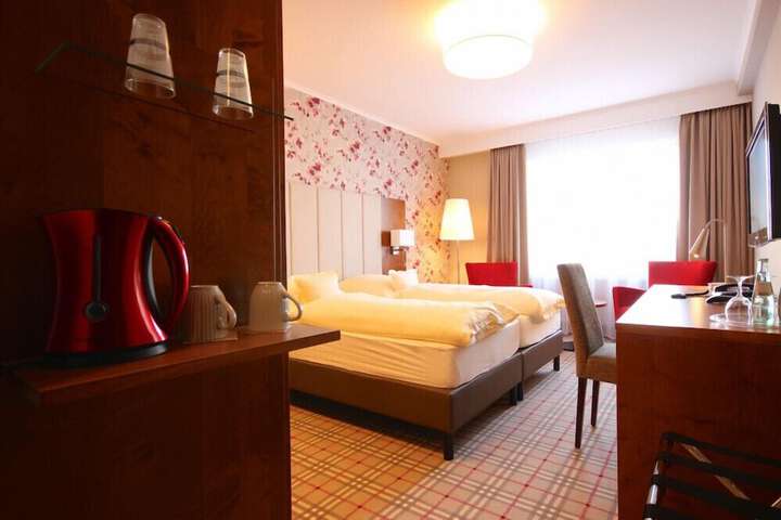 Room 21 of 42