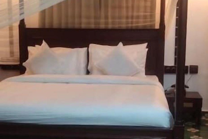 Room 4 of 21