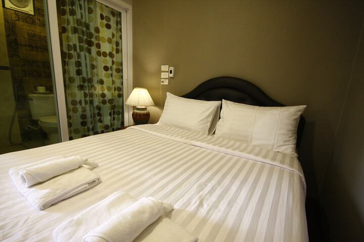 Room 13 of 52