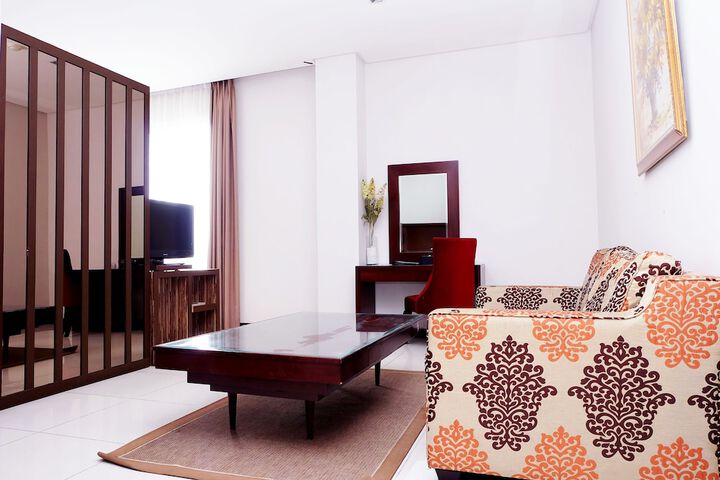 Room 19 of 27