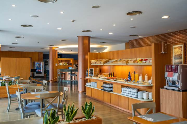 Dining Photos
