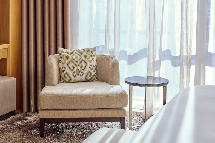 Room 12 of 85