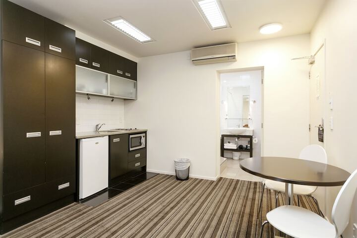 Room 56 of 200