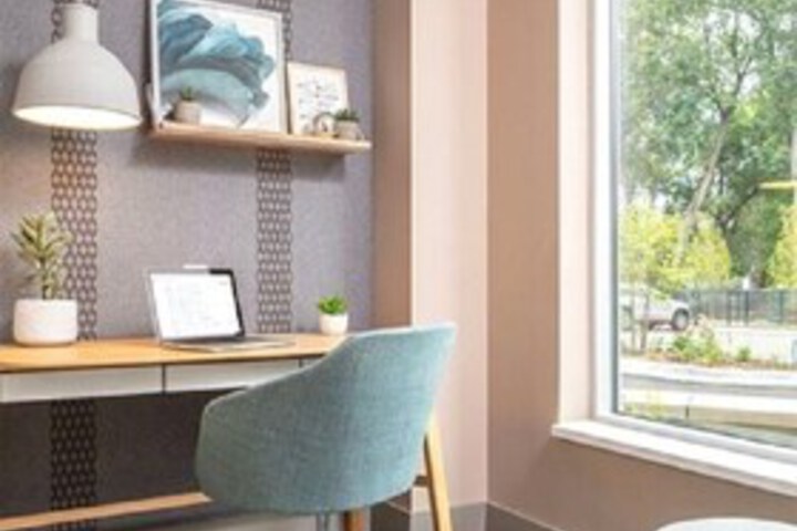 Business Center 11 of 46