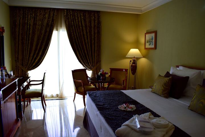 Room 11 of 78