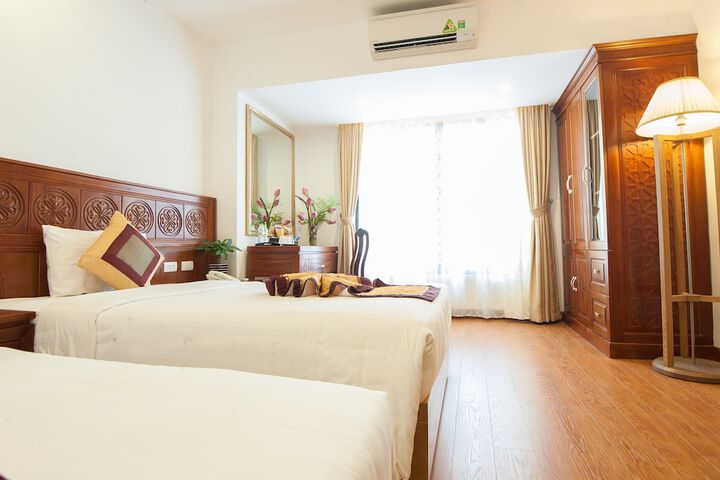 Room 14 of 51