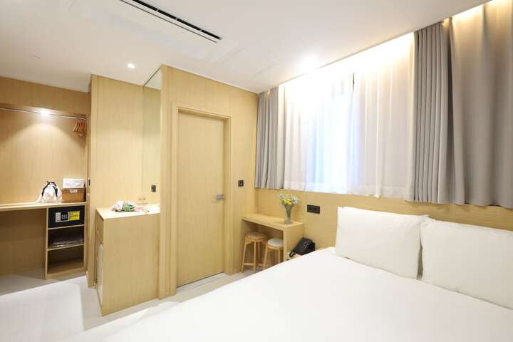 Room 39 of 75