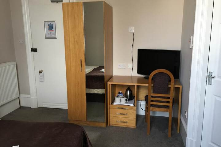 Room 18 of 57