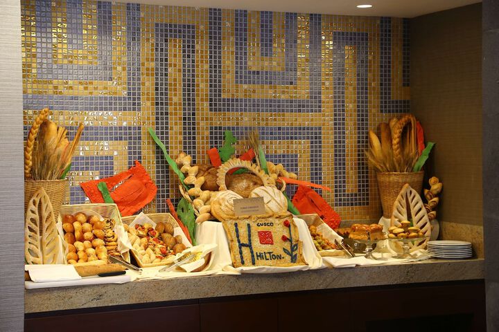 Dining 65 of 89