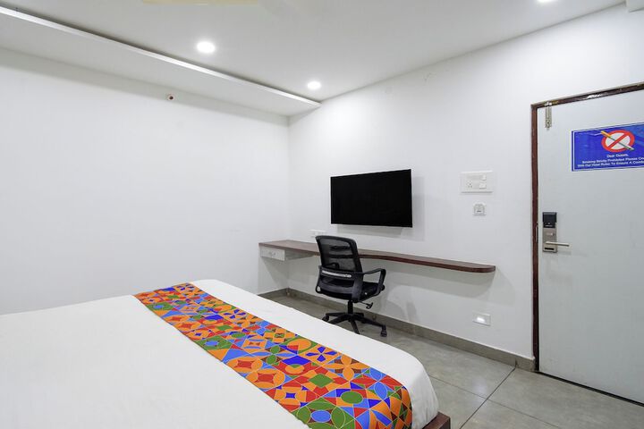 Room 12 of 39