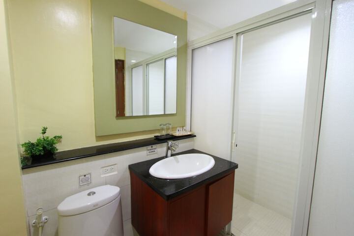 Room 16 of 29
