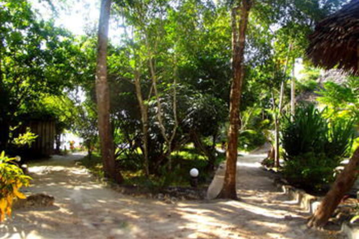 Hotel Exterior 31 of 63