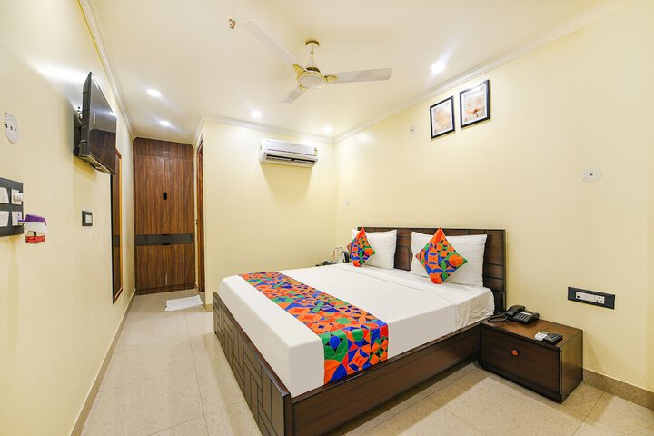 Room 19 of 35