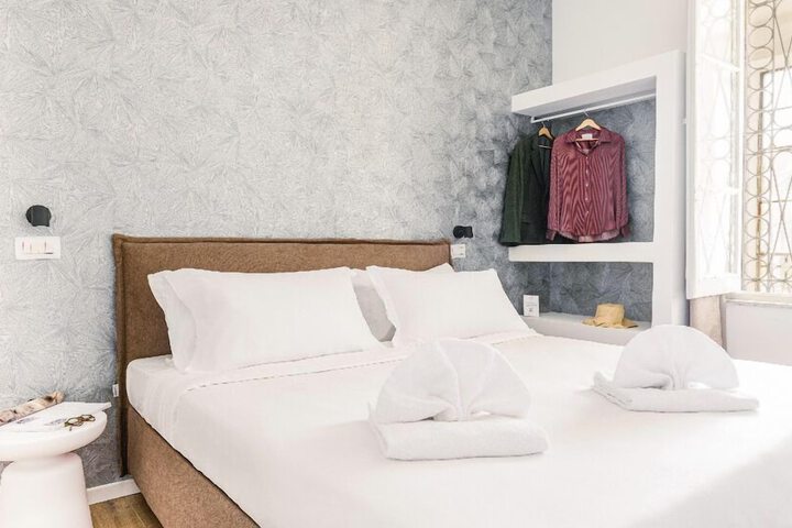 Room 6 of 20