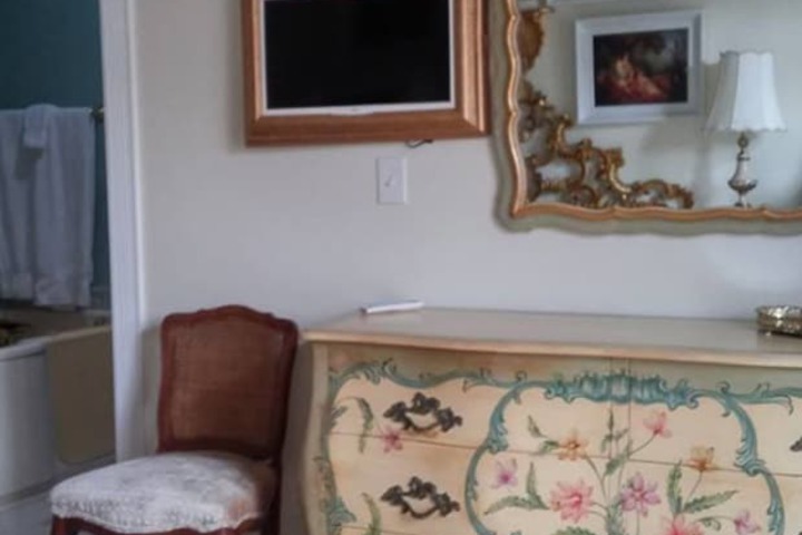 Room 18 of 61