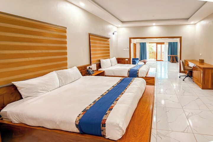 Room 9 of 71