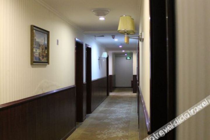 Hotel Interior 5 of 24